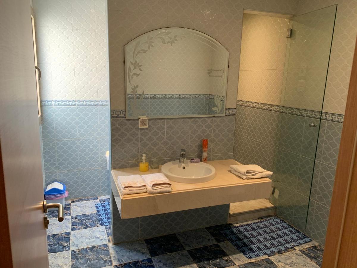 Villa Lms Salé Exteriér fotografie