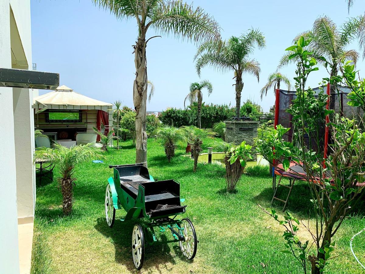Villa Lms Salé Exteriér fotografie