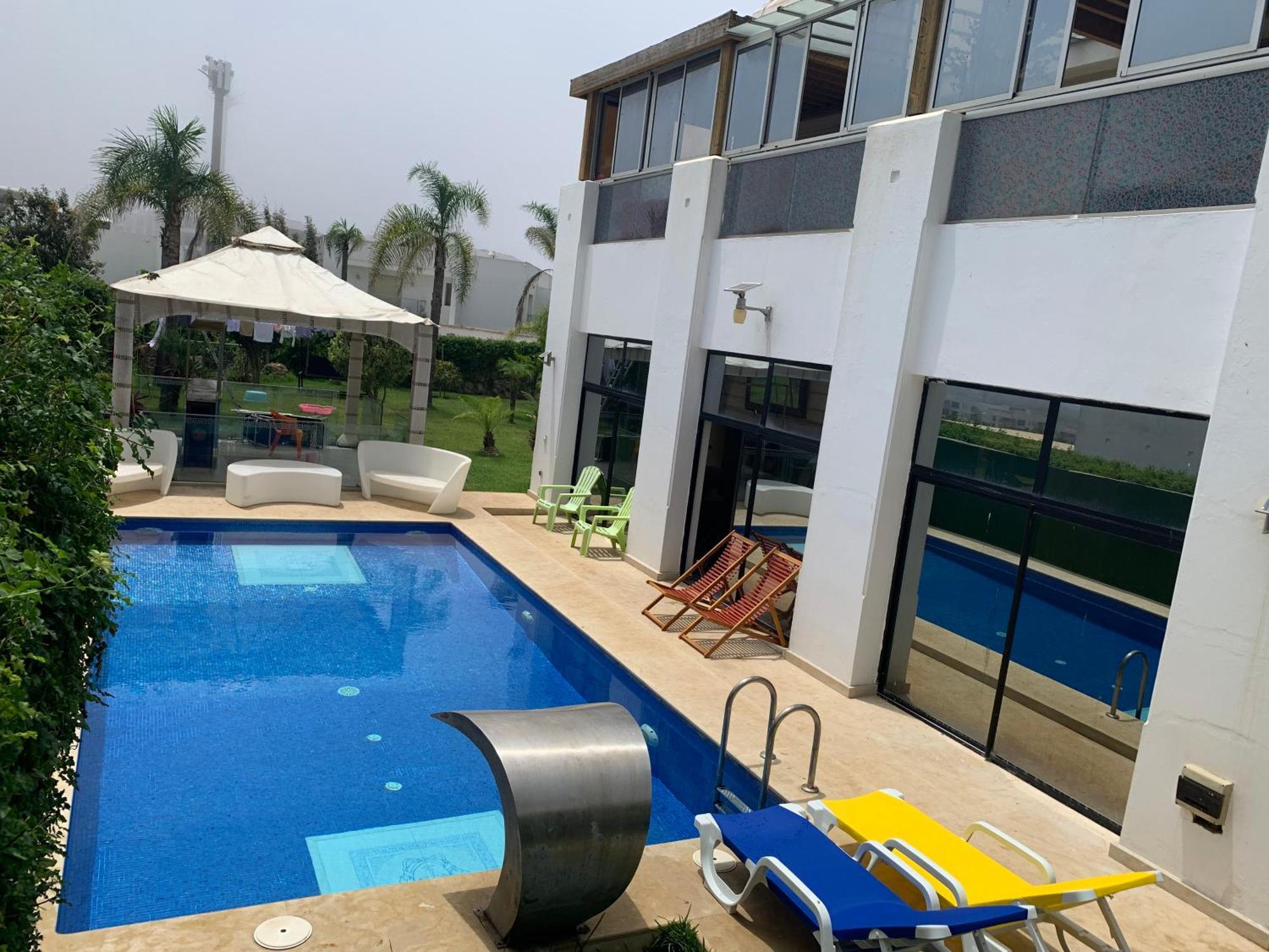 Villa Lms Salé Exteriér fotografie